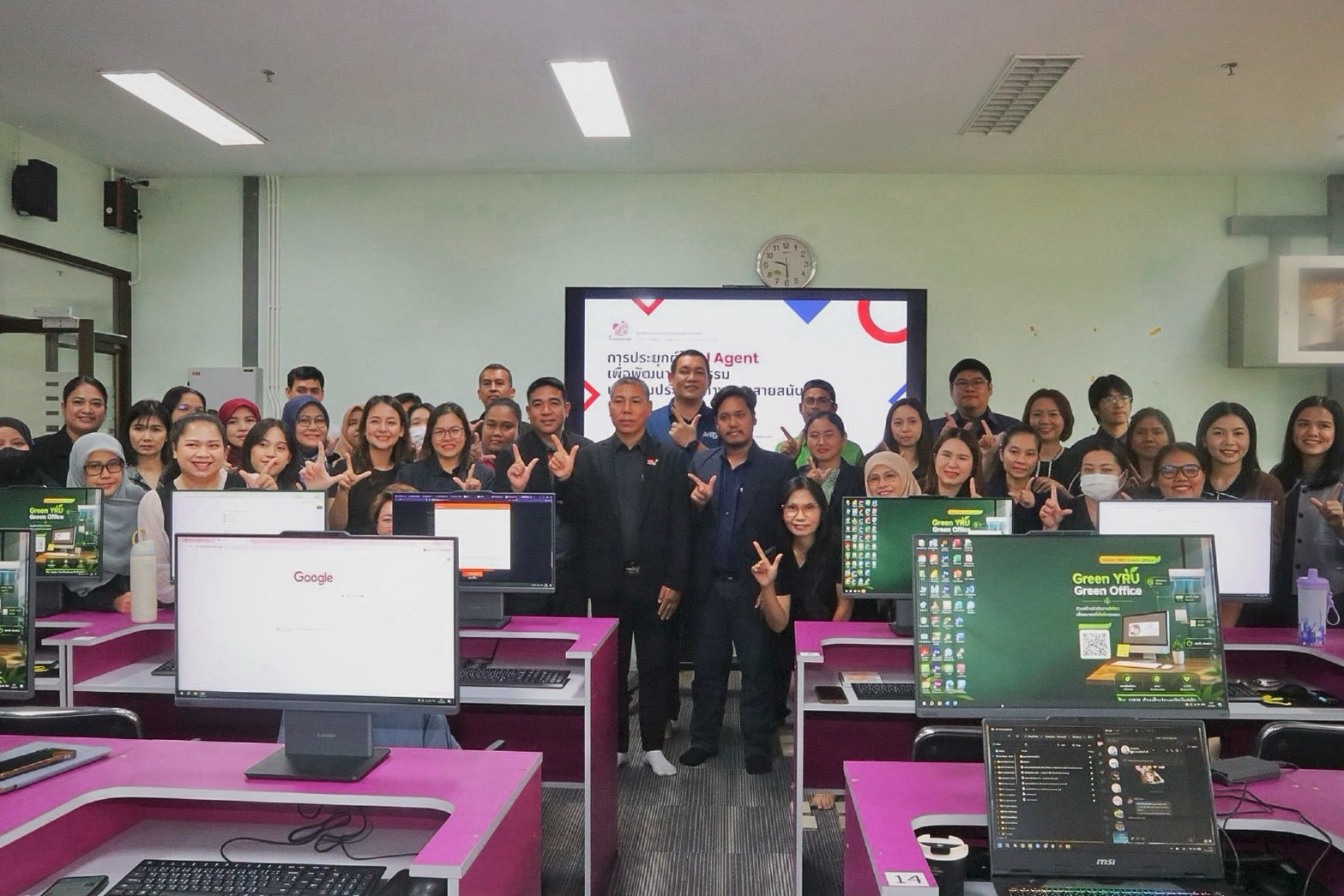 LINE_ALBUM_ภาพรวม_260808_1.jpg